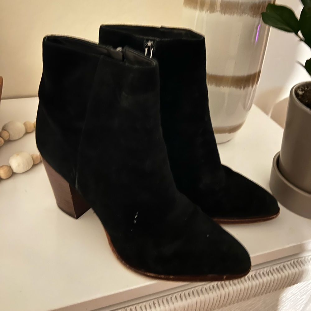 Sam Edelman Size 10 Black Bootie